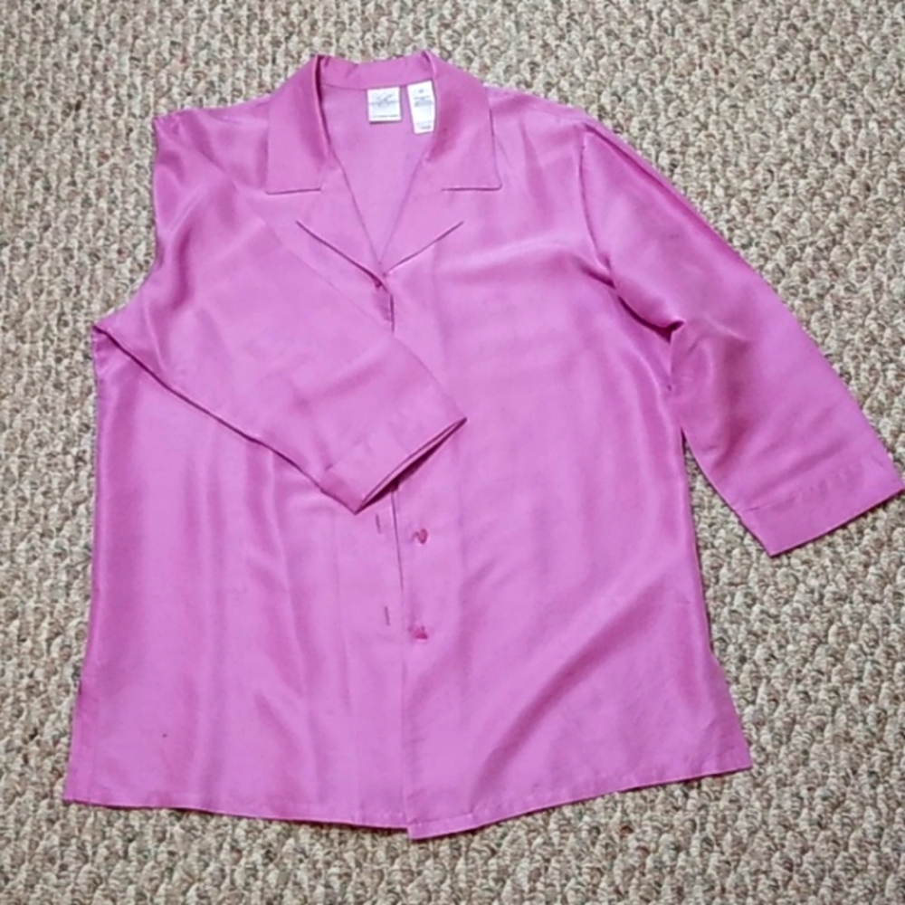 Emma James 100% silk lavender button down blouse